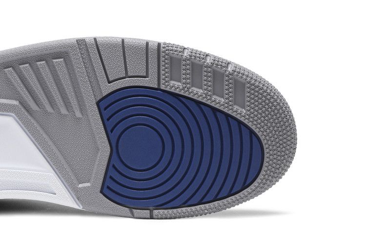 Air Jordan 3 Retro 'Varsity Royal'