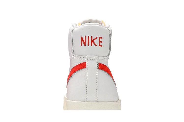 Nike Wmns Blazer '77 Vintage Mid 'Habanero Red'