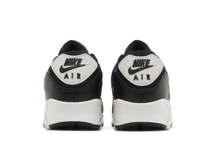 Nike Wmns Air Max 90 'Black Metallic Gold'
