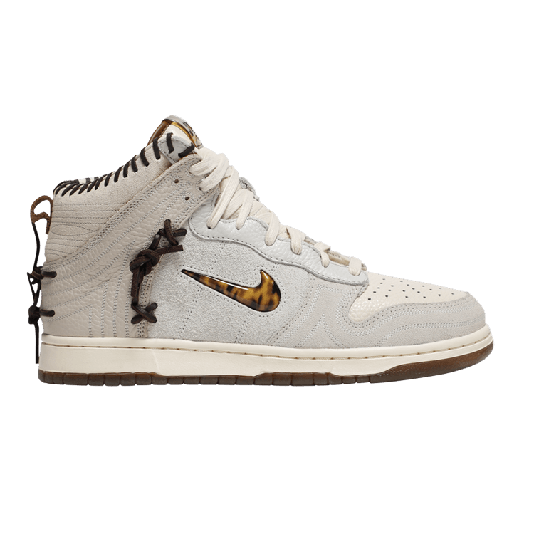 Bodega x Nike Dunk High 'Friends &amp; Family'