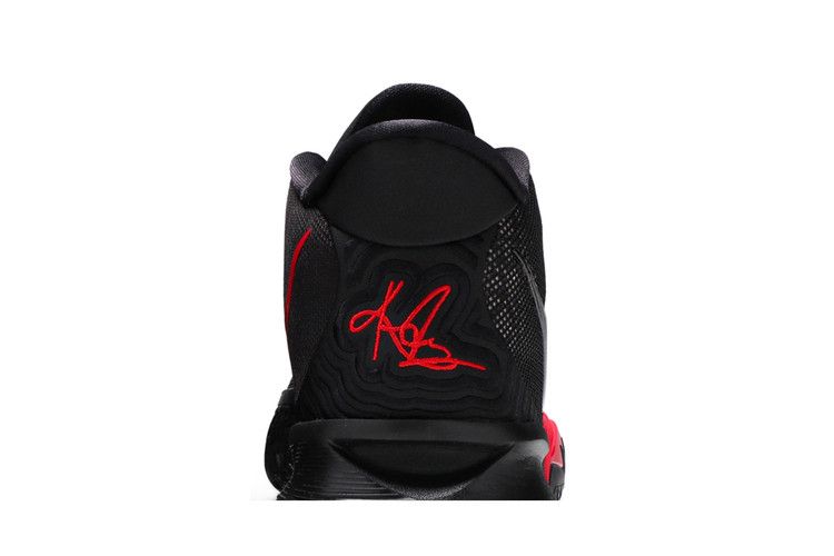 Nike Kyrie 7 'Bred'