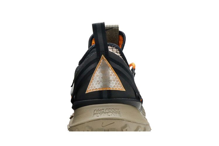 Nike ACG Mountain Fly Low 'Fossil Stone'