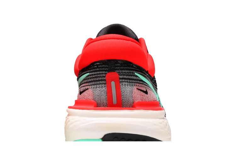 Nike ZoomX Invincible Run Flyknit 'Black Chile Red'