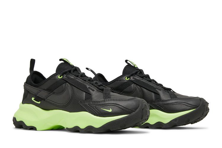 Nike Wmns TC 7900 'Black Ghost Green'