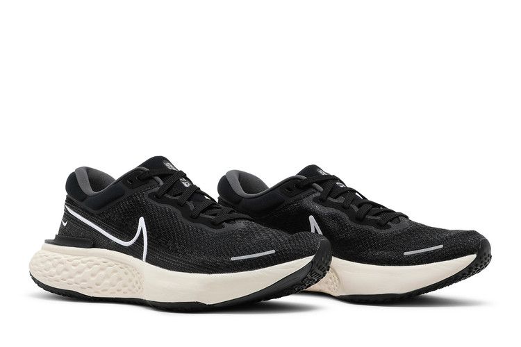 Nike ZoomX Invincible Run Flyknit 'Black White' — Black/Iron Grey/Volt/White