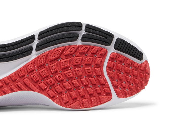 Nike Wmns Air Zoom Pegasus 38 'White Metallic Silver' — White/Black/Flash Crimson/Metallic Silver