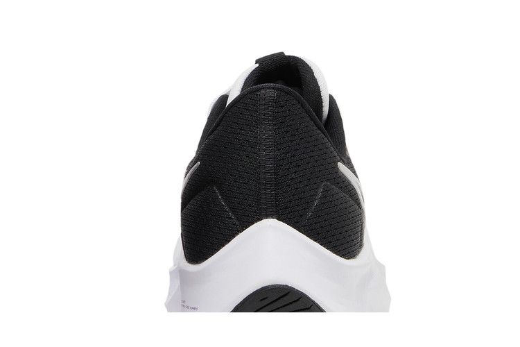 Nike Wmns Air Zoom Pegasus 38 'White Metallic Silver' — White/Black/Flash Crimson/Metallic Silver