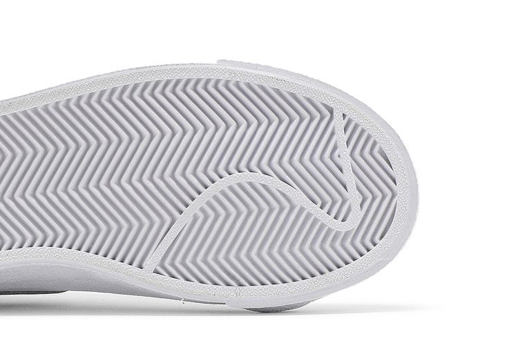 Nike Wmns Blazer Low '77 'White Ghost'