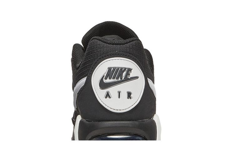 Nike Air Max IVO 'Black White'