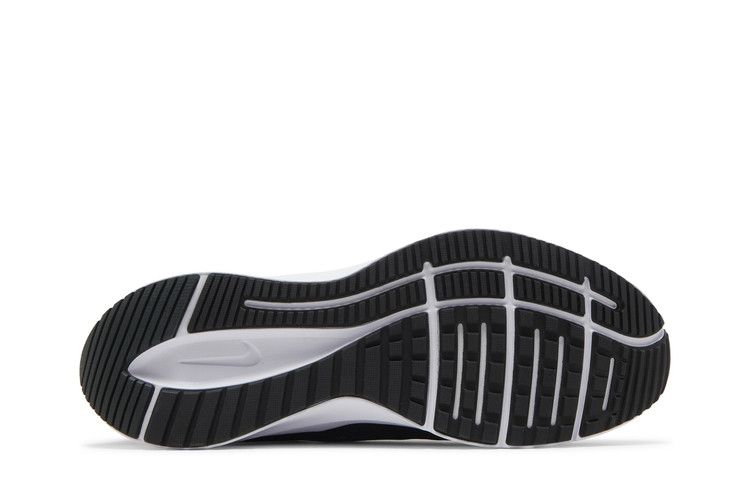 Nike Quest 4 'Black White'