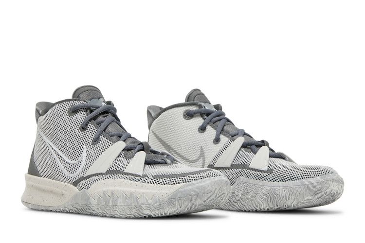 Nike Kyrie 7 SE GS 'Chip'