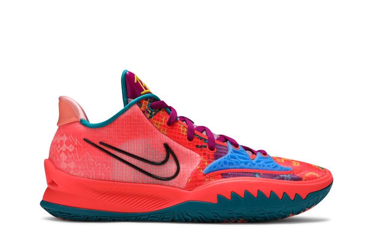Nike Kyrie Low 4 '1 World 1 People'