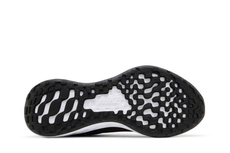 Nike Revolution 6 Extra Wide 'Black White'