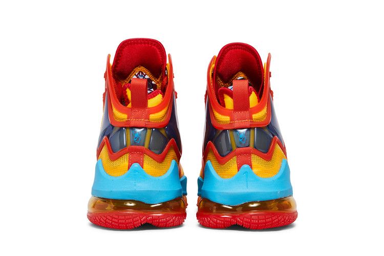 Space Jam x Nike LeBron 19 EP 'Tune Squad'