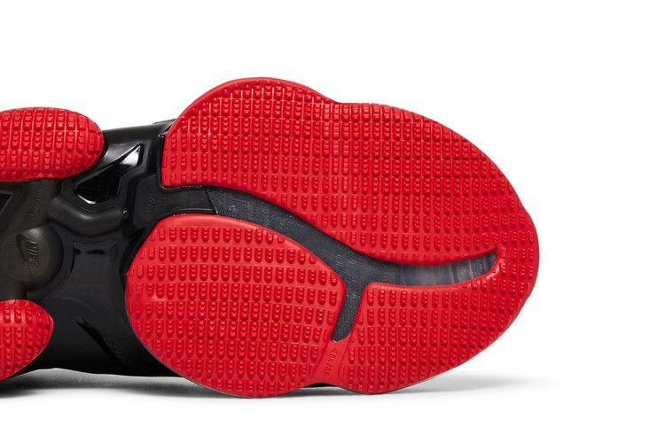 Nike LeBron 19 'Bred'