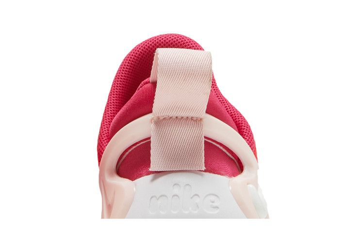 Nike Dynamo Go TD 'Strawberry'