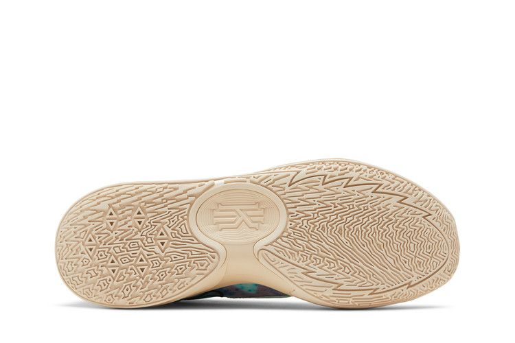 Nike Kyrie Low 5 'Community'