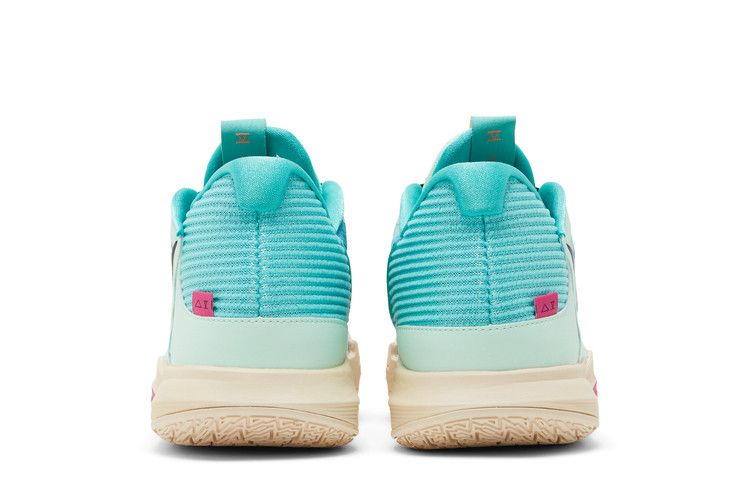 Nike Kyrie Low 5 'Community'
