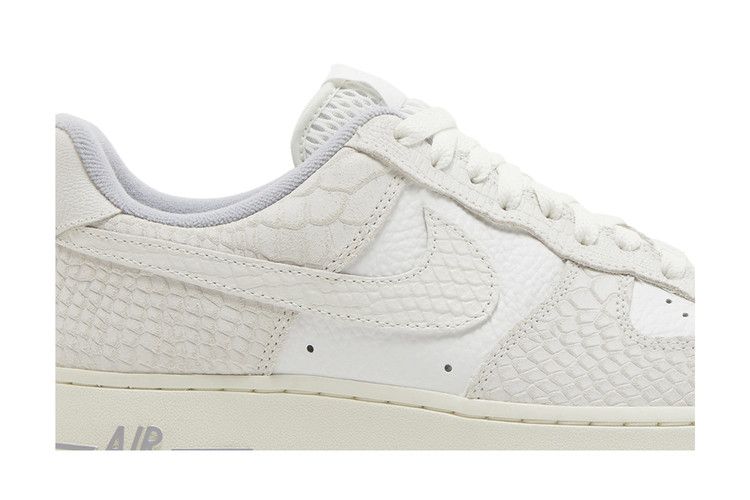 Nike Wmns Air Force 1 '07 'White Python'