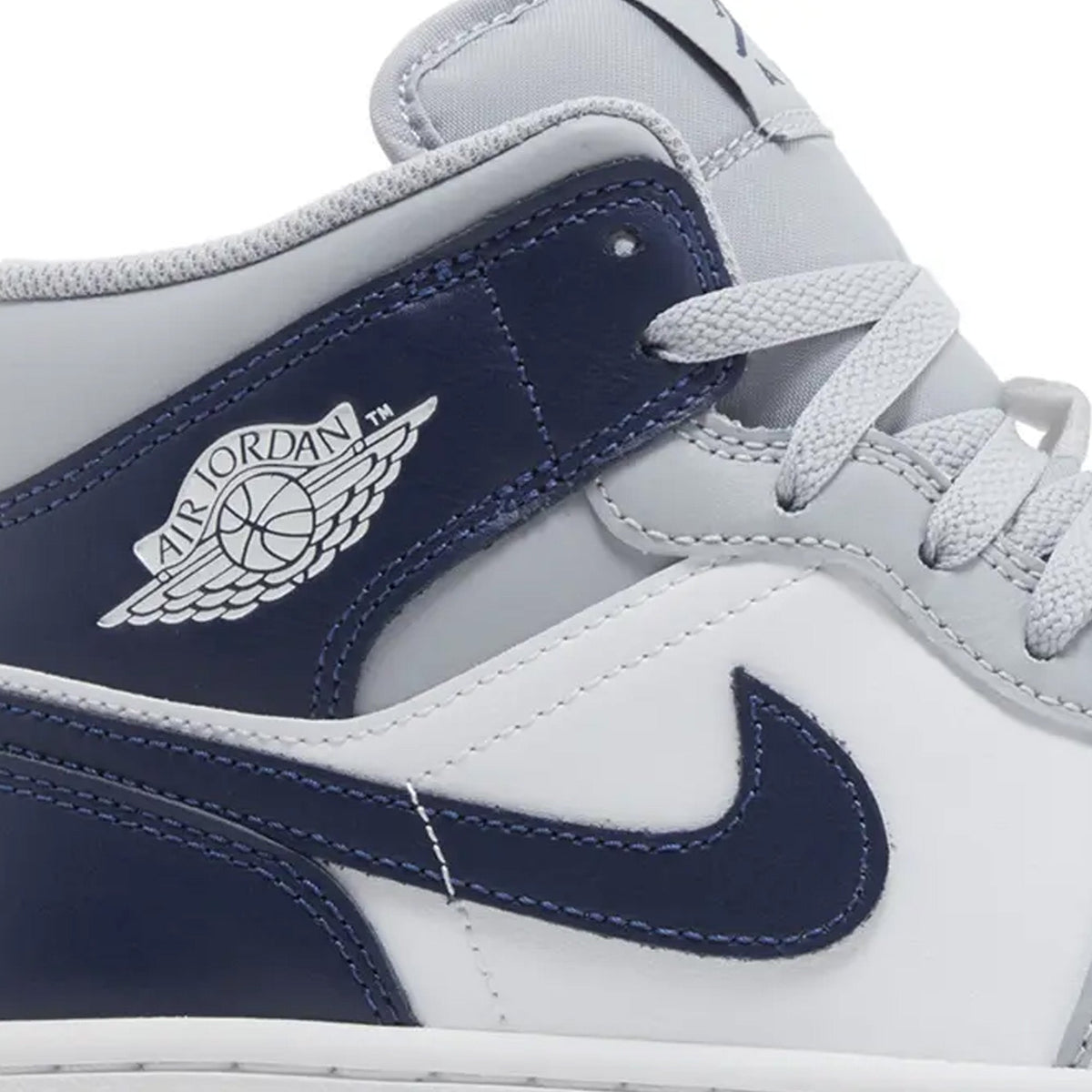 Air Jordan 1 Mid 'Wolf Grey Midnight Navy' (2024)
