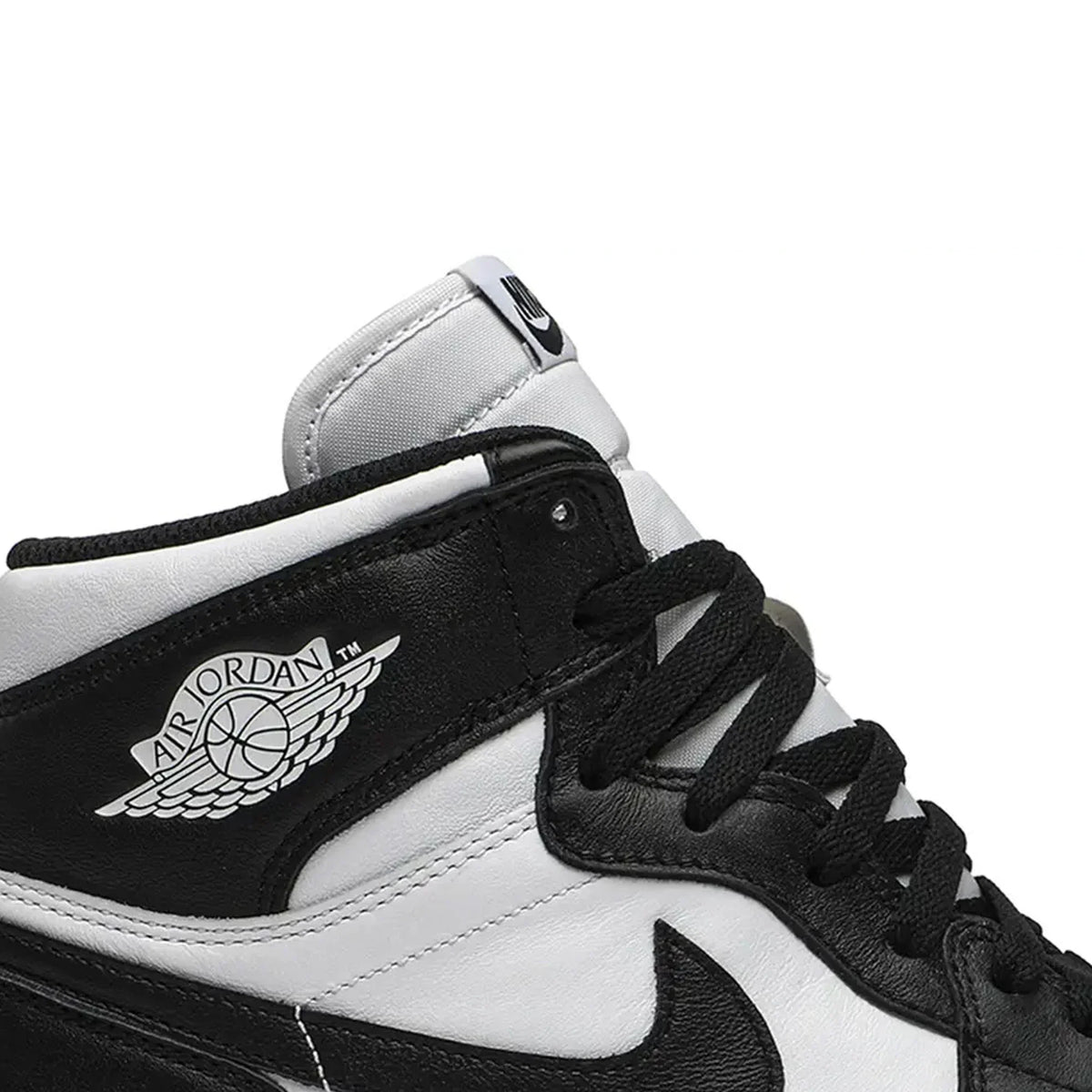 Air Jordan 1 Retro High OG 'Black White' (2014)