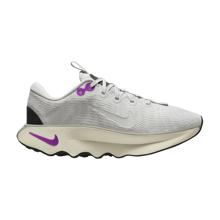 Nike Wmns Motiva 'Photon Dust Hyper Violet'