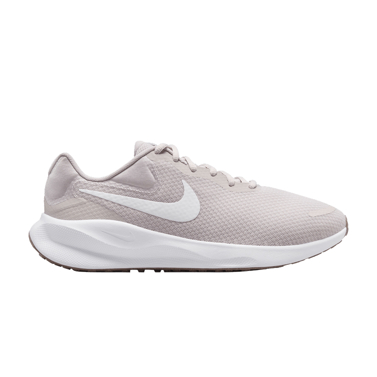 Nike Wmns Revolution 7 Wide 'Platinum Violet'