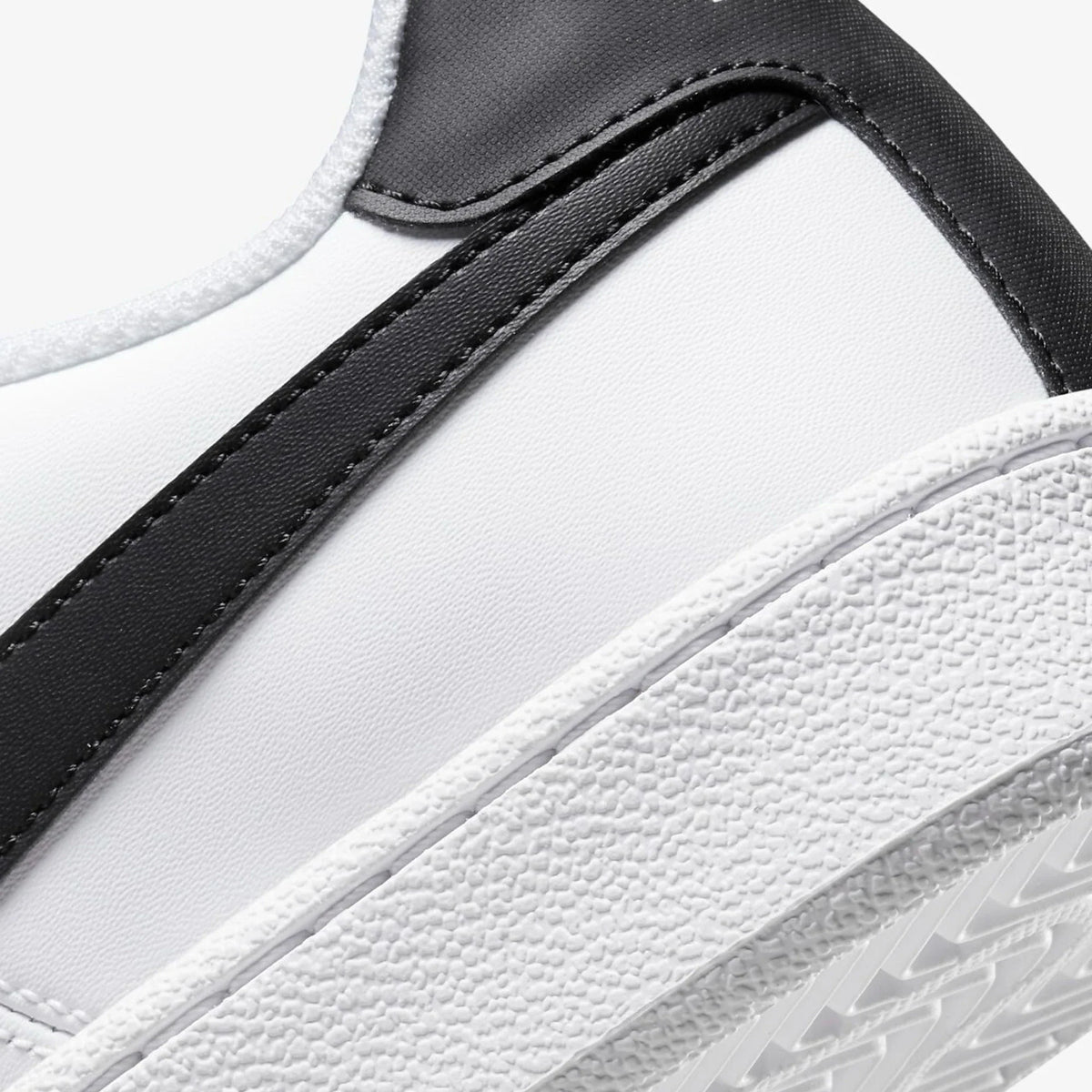 Nike Court Royale 'White Black'