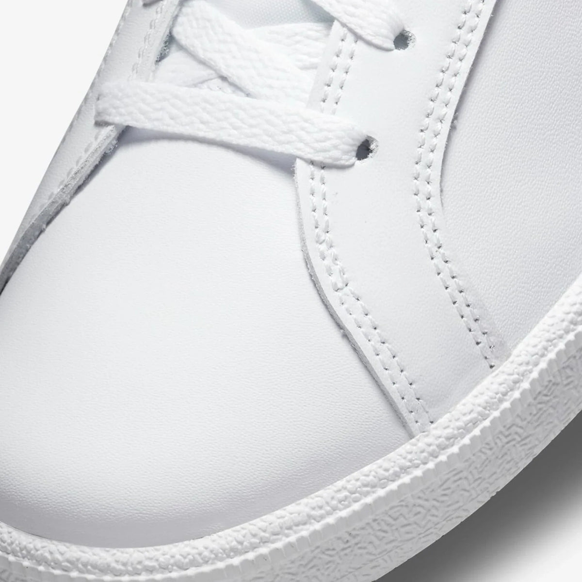 Nike Court Royale 'White Black'